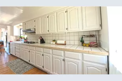 641 Sunnyhill Drive, Los Angeles, CA 90065 - Photo 16