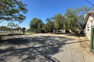 8464 Cypress Ave, Fontana, CA 92335 - Photo 6