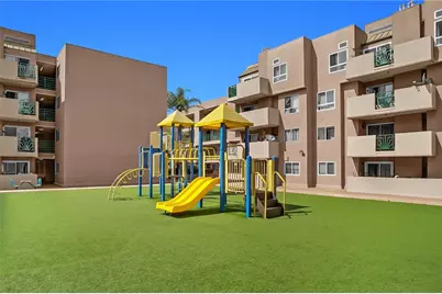 450 E 4th Street #319, Santa Ana, CA 92701 - Photo 14