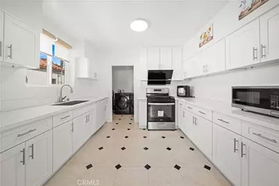590 N Daisy Ave, Pasadena, CA 91107 - Photo 1
