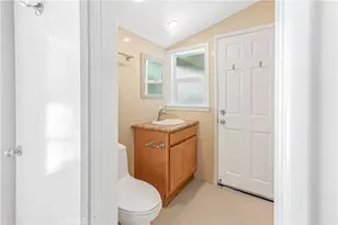 1111 Arbor Dell Rd, Los Angeles, CA 90041 - Photo 36