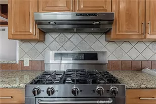 1111 Arbor Dell Rd, Los Angeles, CA 90041 - Photo 18