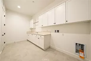 12060 Red Hawk Ln, Porter Ranch, CA 91326 - Photo 36