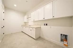 12060 Red Hawk Ln, Porter Ranch, CA 91326 - Photo 36