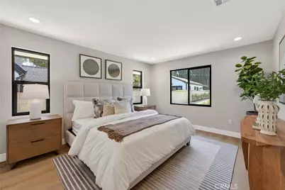 141 S Roosevelt Avenue, Pasadena, CA 91107 - Photo 16