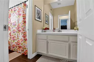 2621 Fallen Leaf Ct, Simi Valley, CA 93063 - Photo 50