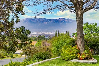 3165 Forest View, Corona, CA 92882 - Photo 40