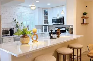 1133 S Hoover St, Los Angeles, CA 90006 - Photo 2