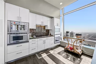 900 W Olympic Boulevard #50A, Los Angeles, CA 90015 - Photo 18