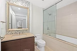 900 W Olympic, Los Angeles, CA 90015 - Photo 30