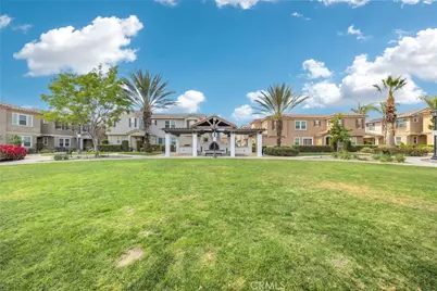 6101 Snapdragon, Eastvale, CA 92880 - Photo 32