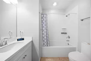 107 Overbrook, Irvine, CA 92620 - Photo 18