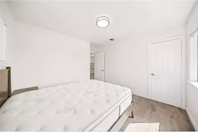 1121 E Grand Ave #B, Pomona, CA 91766 - Photo 20