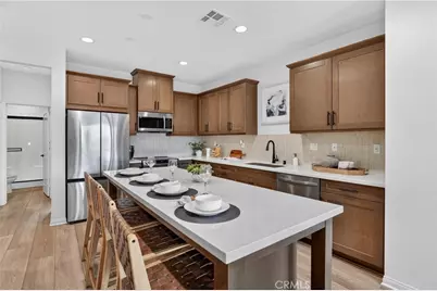 1097 N Harbor Blvd, Anaheim, CA 92801 - Photo 6