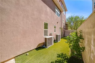 79 Pelican, Irvine, CA 92618 - Photo 12