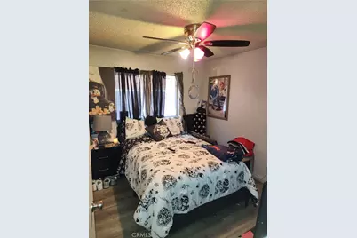 323 W 47th, Los Angeles, CA 90037 - Photo 18