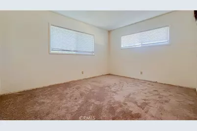 7411 Joshua Ln, Yucca Valley, CA 92284 - Photo 18