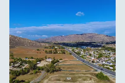 11455 Pigeon Pass, Moreno Valley, CA 92557 - Photo 40