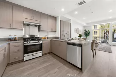 168 S Monterey Street #413, Alhambra, CA 91801 - Photo 2