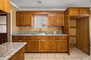 9933 San Anselmo, South Gate, CA 90280 - Photo 8