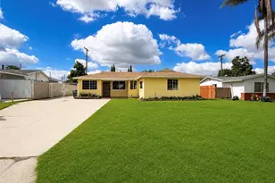 1022 W Grovecenter, West Covina, CA 91790 - Photo 2