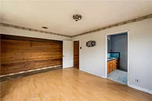 1405 S Center Ave, Compton, CA 90220 - Photo 8