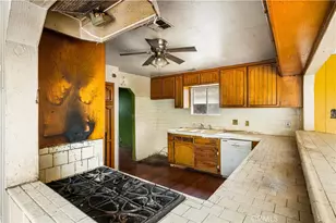 1405 S Center Ave, Compton, CA 90220 - Photo 6