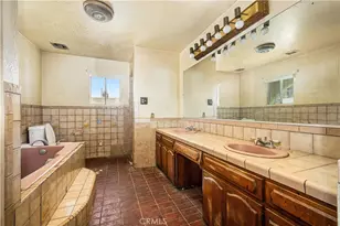 1405 S Center Ave, Compton, CA 90220 - Photo 14
