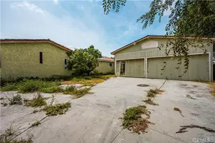 1405 S Center Ave, Compton, CA 90220 - Photo 18