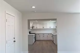 8646 Tamarind Ave, Fontana, CA 92335 - Photo 18