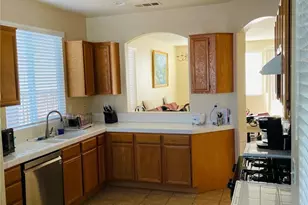 13656 Sandpiper Pl, Victorville, CA 92392 - Photo 10