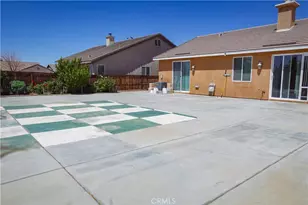 13656 Sandpiper Pl, Victorville, CA 92392 - Photo 20