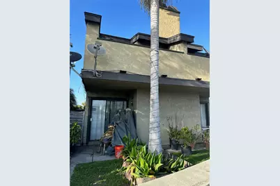 7611 Warner Avenue, Huntington Beach, CA 92647 - Photo 4