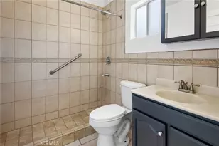 8446 California Ave, South Gate, CA 90280 - Photo 30