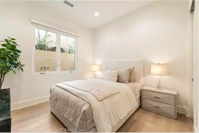 135 Statura, Irvine, CA 92602 - Photo 20