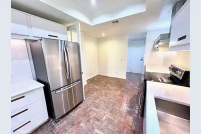700 S Lake Avenue #111, Pasadena, CA 91106 - Photo 18