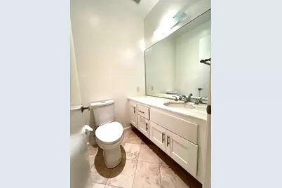 700 S Lake Avenue #111, Pasadena, CA 91106 - Photo 20
