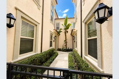 66 Overbrook, Irvine, CA 92620 - Photo 20