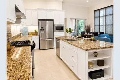 66 Overbrook, Irvine, CA 92620 - Photo 4