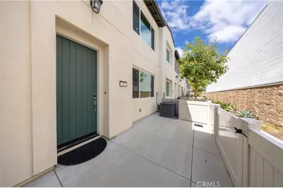 17 Aria, South El Monte, CA 91733 - Photo 2