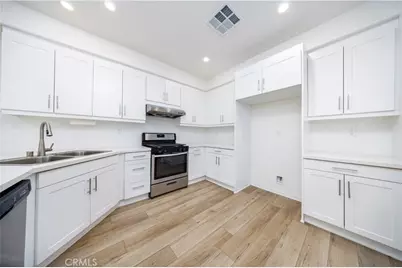 17 Aria, South El Monte, CA 91733 - Photo 10