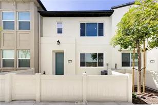 17 Aria, South El Monte, CA 91733 - Photo 2