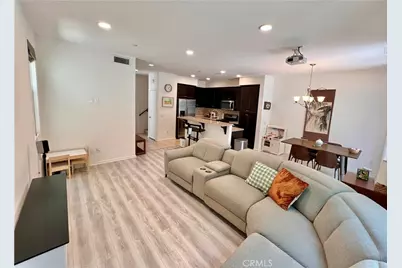 15147 W Fred Way, Van Nuys, CA 91405 - Photo 6
