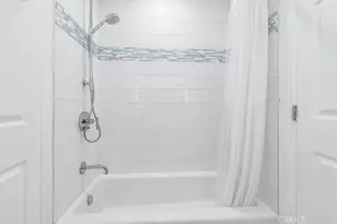 1 3rd, Long Beach, CA 90802 - Photo 20