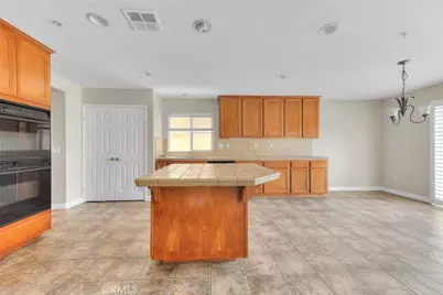 16865 Cascades Place, Fontana, CA 92336 - Photo 14