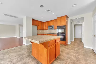 16865 Cascades Place, Fontana, CA 92336 - Photo 12