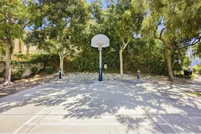 2862 Peppertree, Pomona, CA 91767 - Photo 48