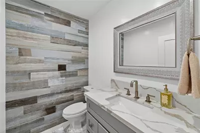 1029 Keniston Avenue, Los Angeles, CA 90019 - Photo 24
