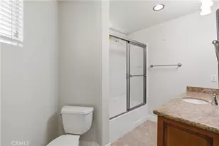 1101 East Ave, Burbank, CA 91504 - Photo 34