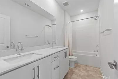 15946 Caterpillar, Fontana, CA 92336 - Photo 16